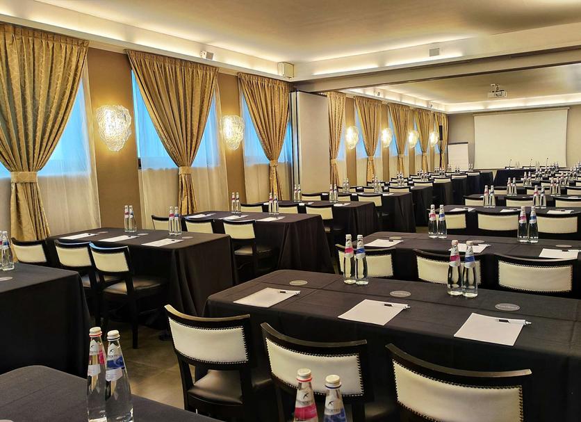Conference room Photo