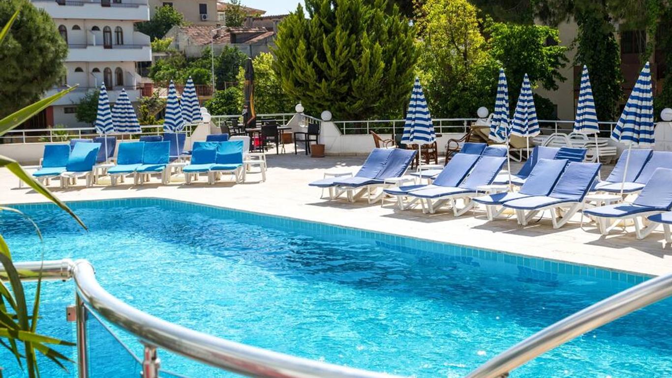 ponz boutique hotel