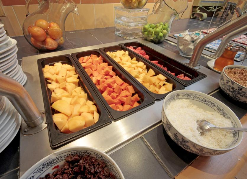 Buffet Photo