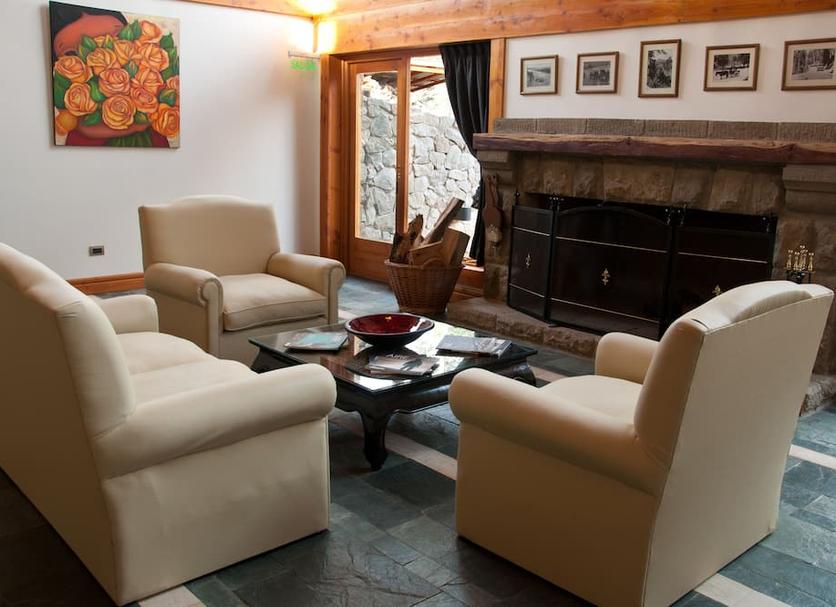 Lounge Photo