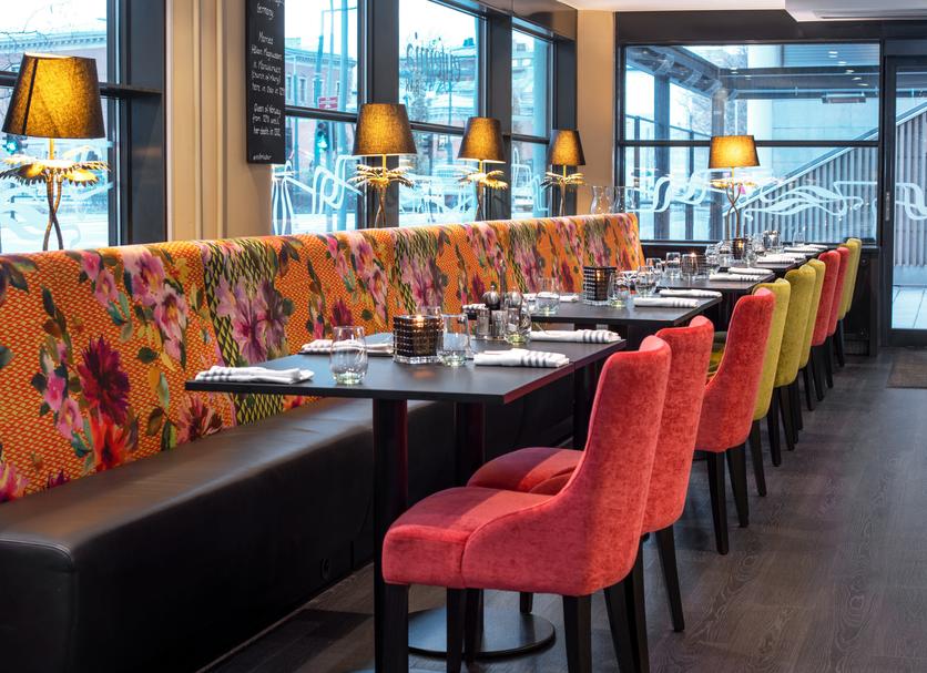 Restaurant Photo