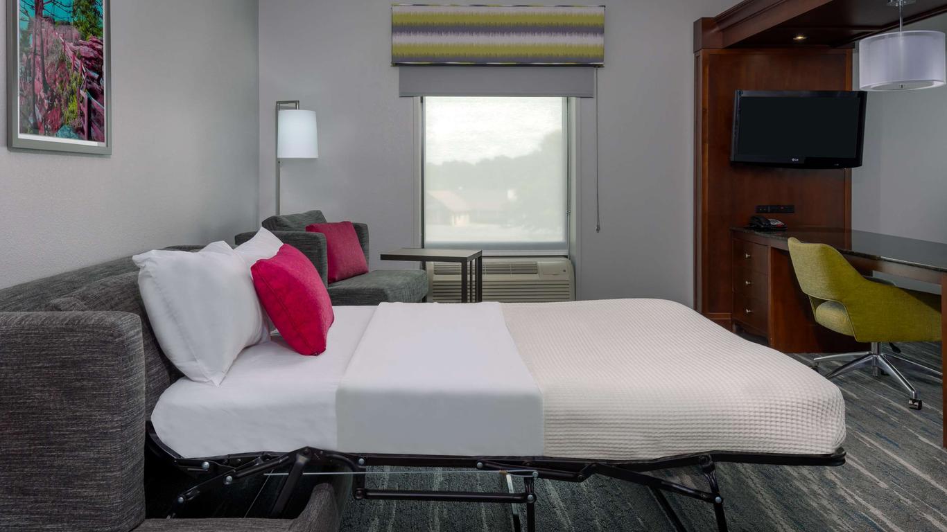 Hampton Inn & Suites Winston-Salem/University Area