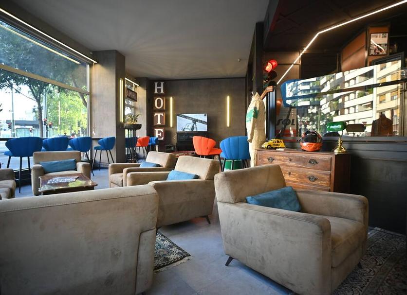 Lounge Photo