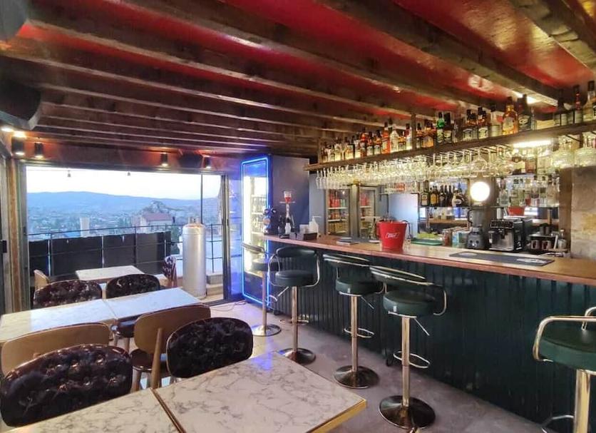 Bar Photo