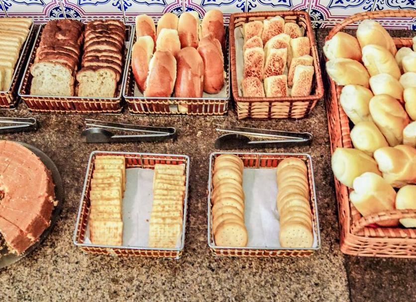 Buffet Photo