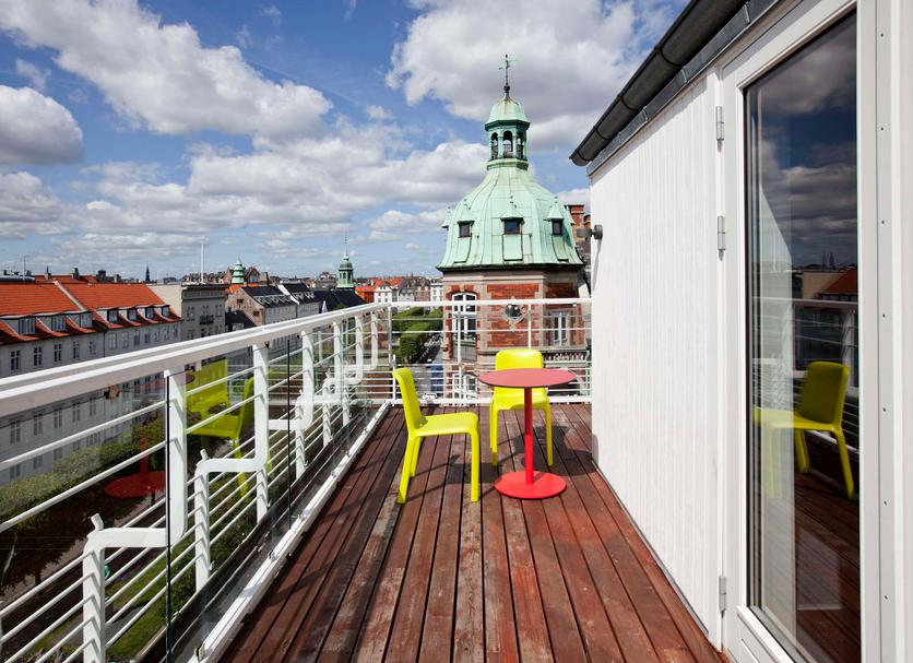 Balcony Photo