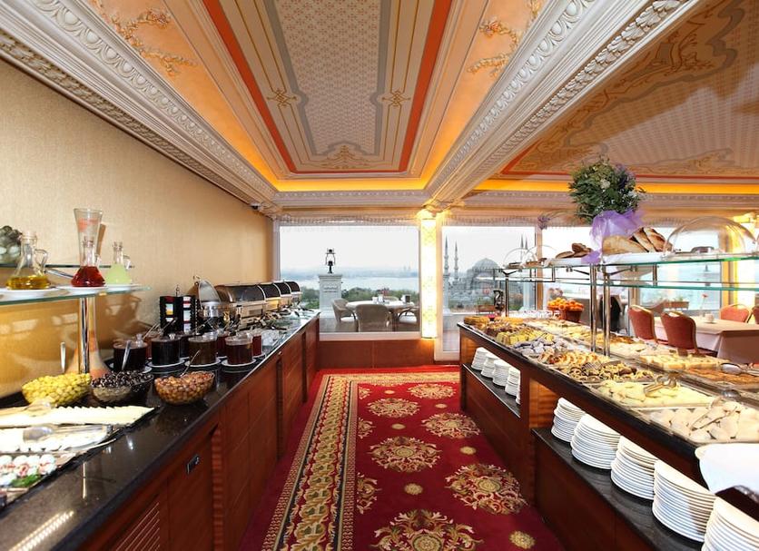 Buffet Photo