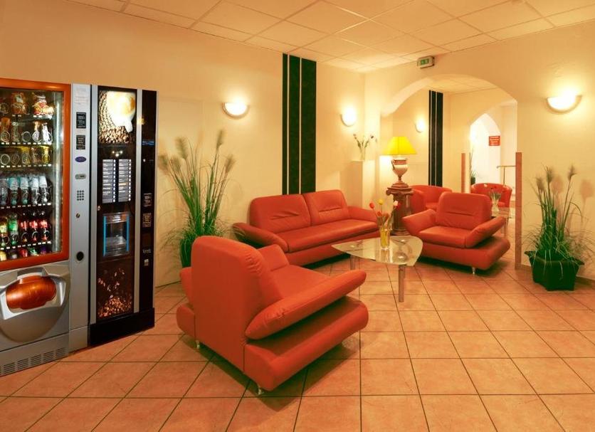 Lounge Photo