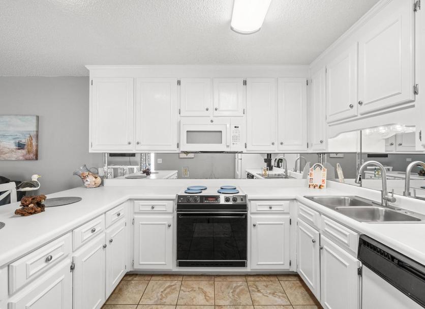Kitchen Photo