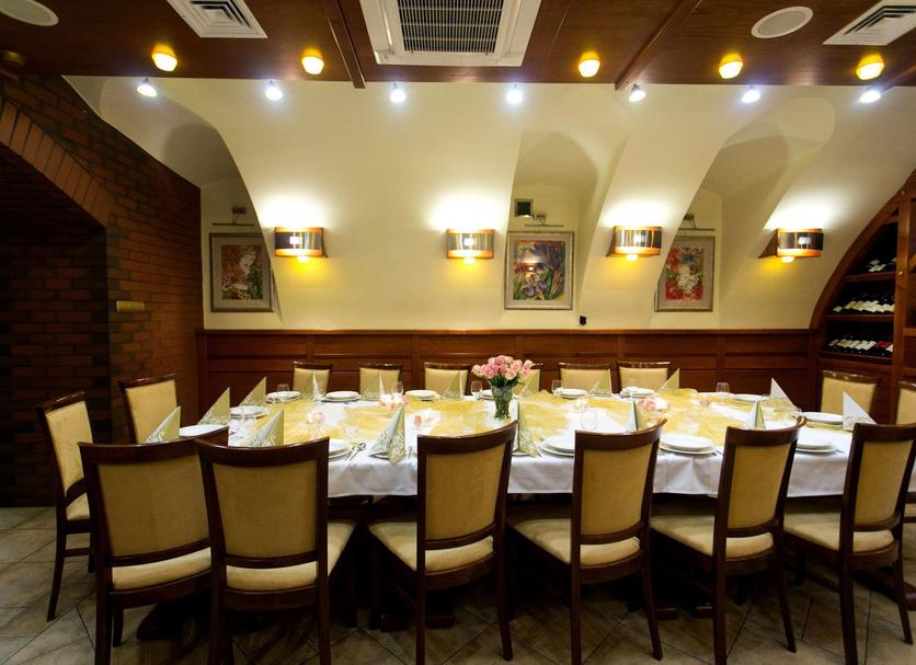 Restaurant Photo