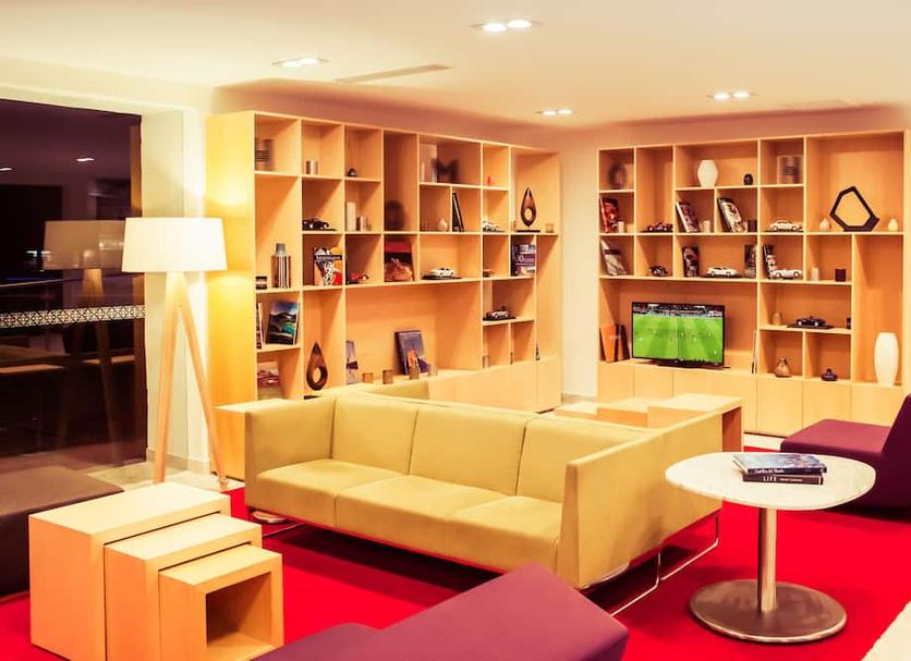 Lounge Photo