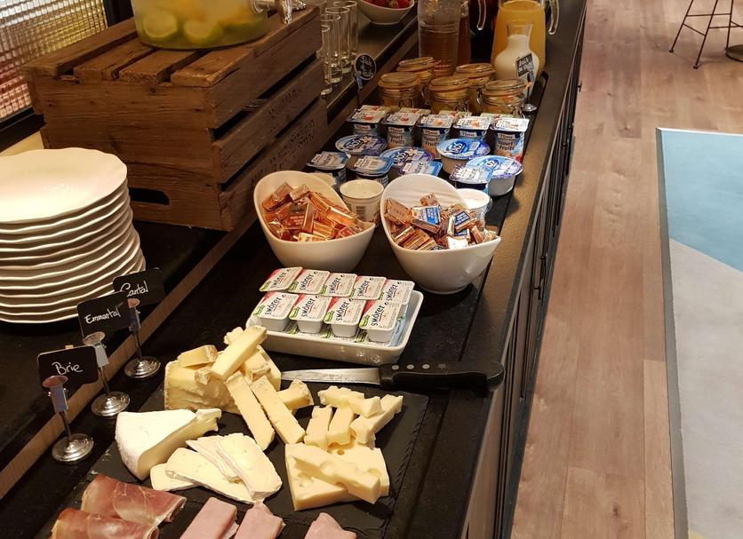 Buffet Photo