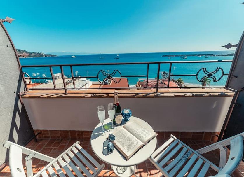 Balcony Photo