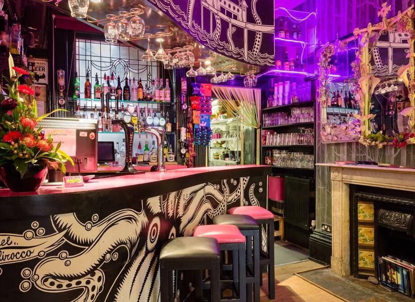 Bar Photo