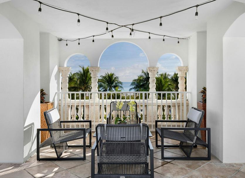 Balcony Photo