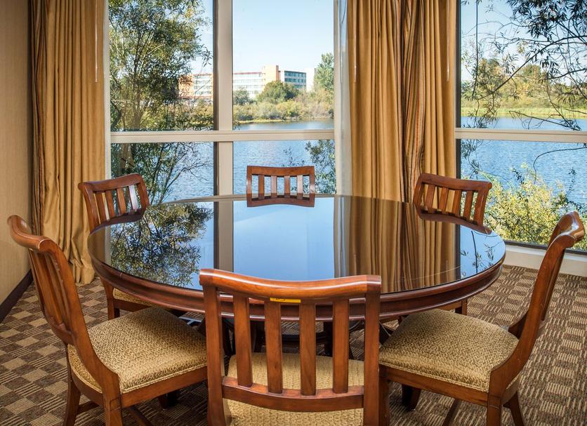 Dining room Photo
