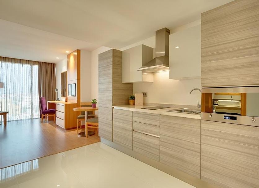 Kitchen Photo