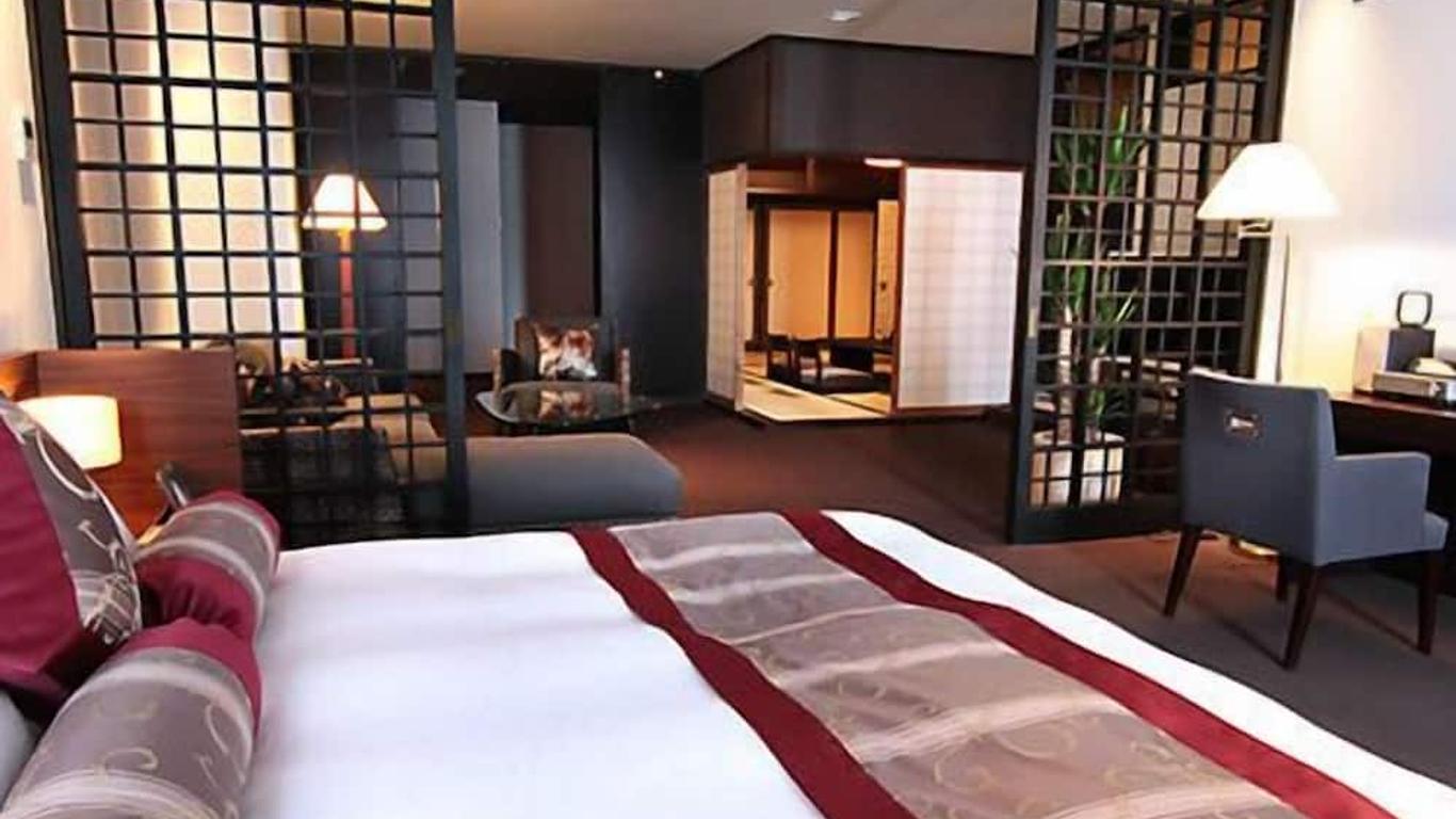 Kizashi The Suite