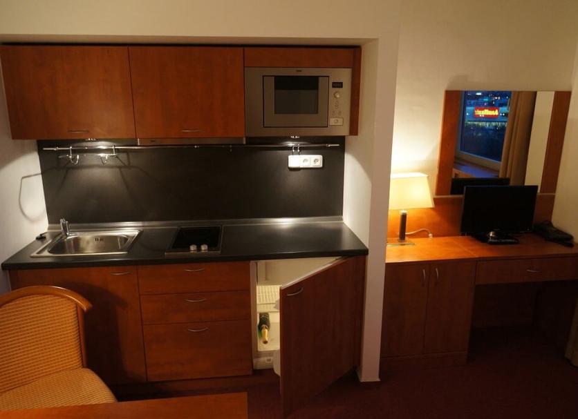 Kitchen Photo