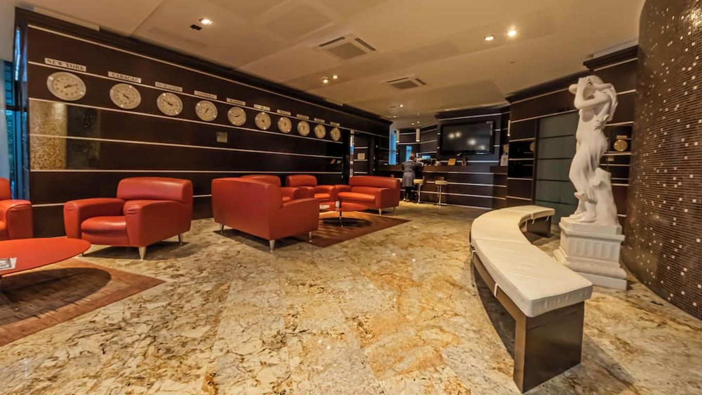 Dado Hotel International