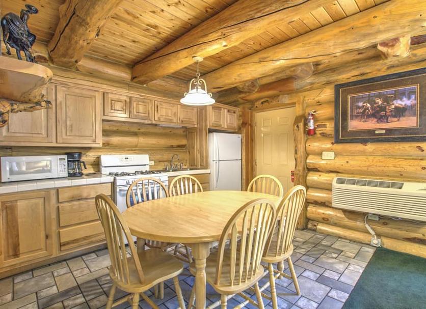 Dining room Photo