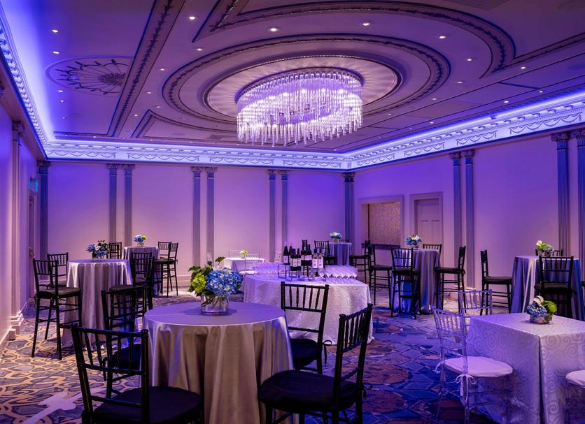 Banquet hall Photo