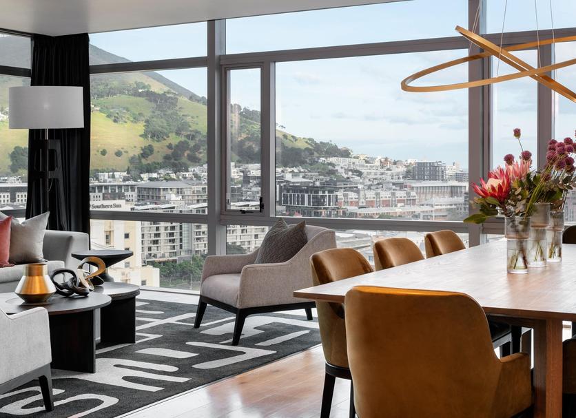 Dining room Photo