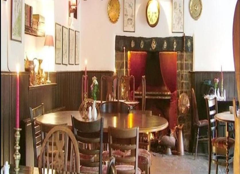 Dining room Photo