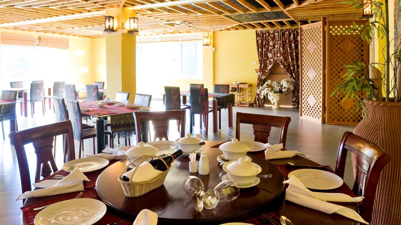 Metropole Hotel