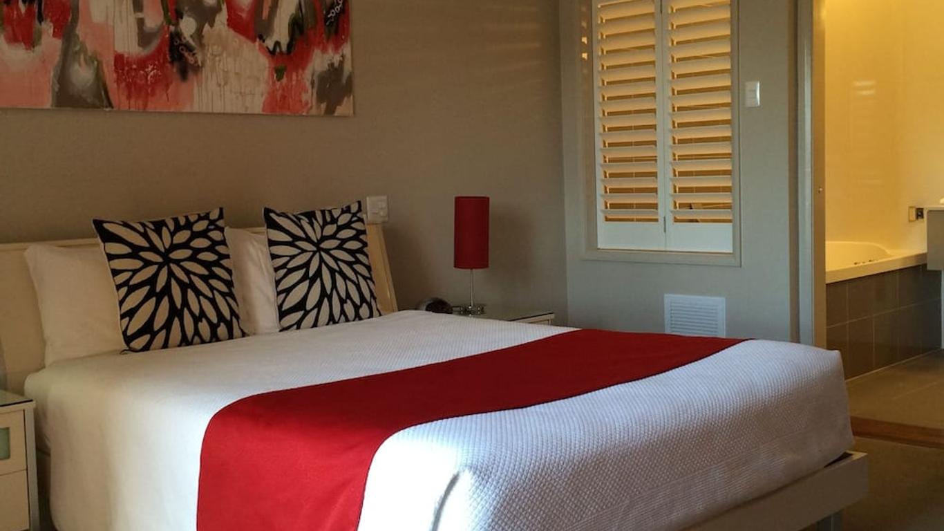 Chaucer Palms Boutique B&B