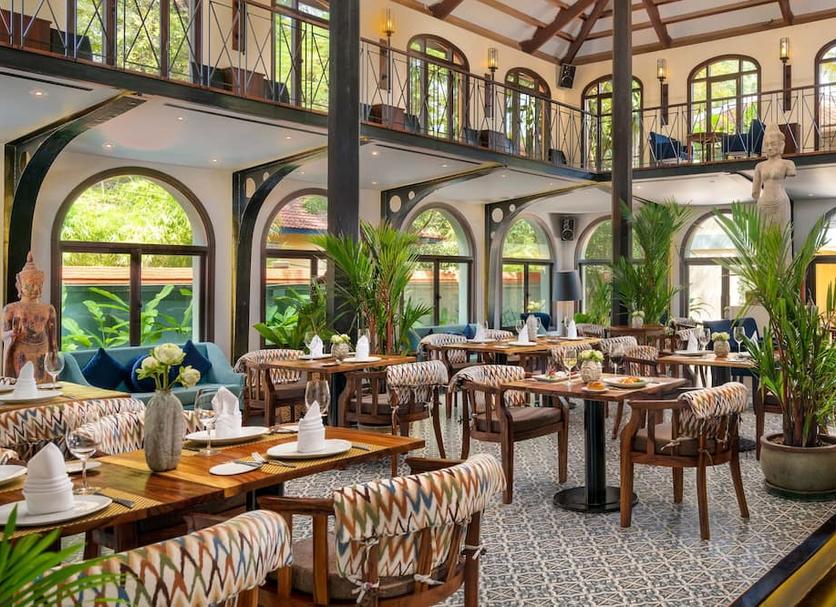 Restaurant Photo
