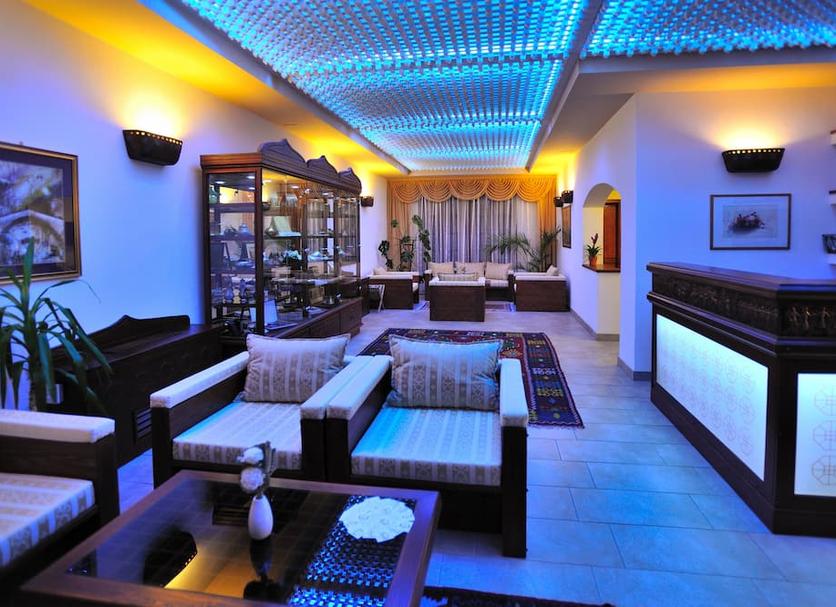 Lounge Photo