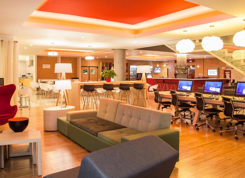 Business centre Photo