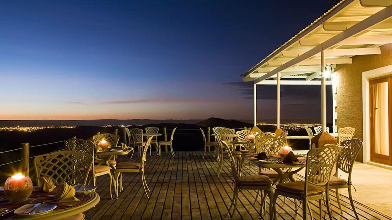 River Crossing Lodge