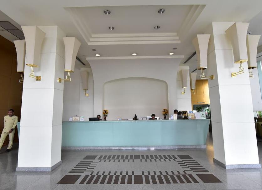 Front desk Photo