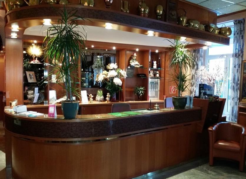 Front desk Photo