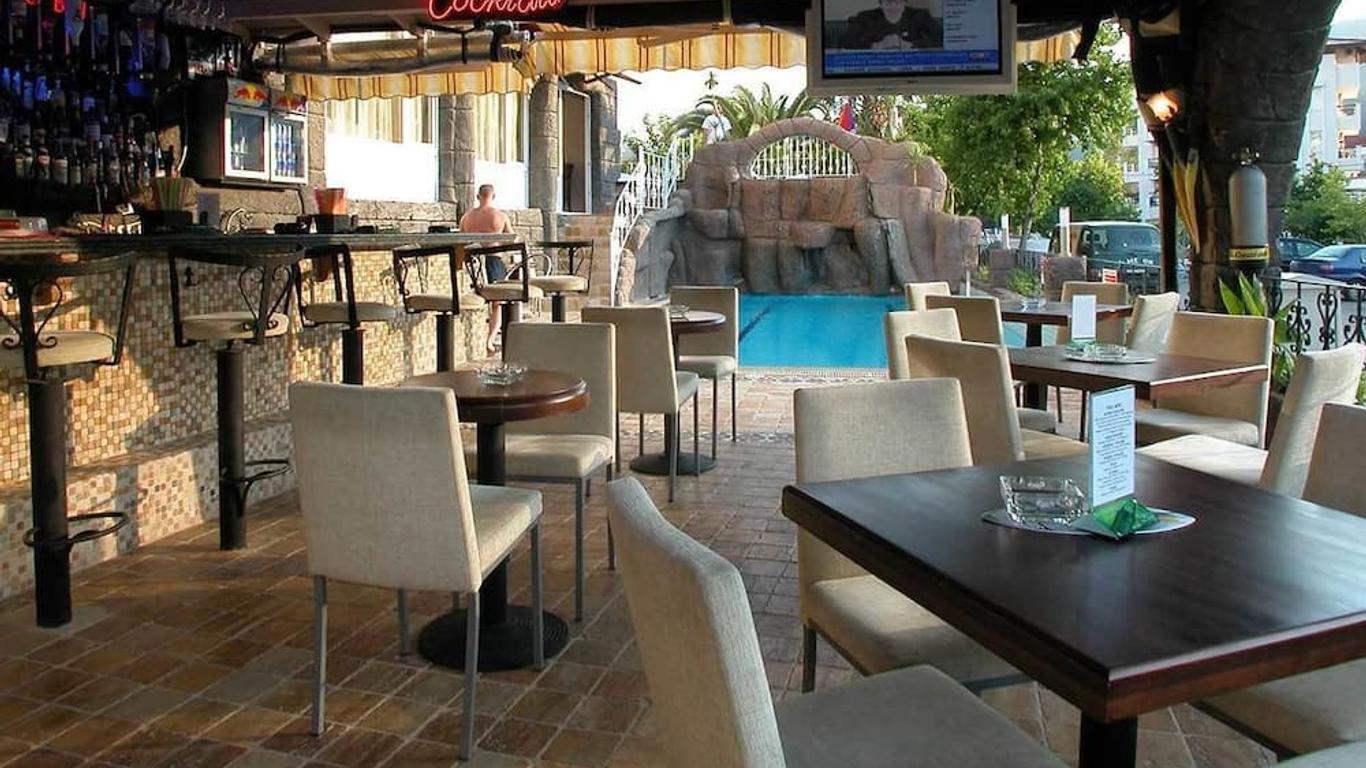 Devamli Hotel