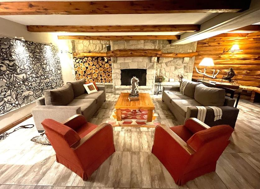 Lounge Photo