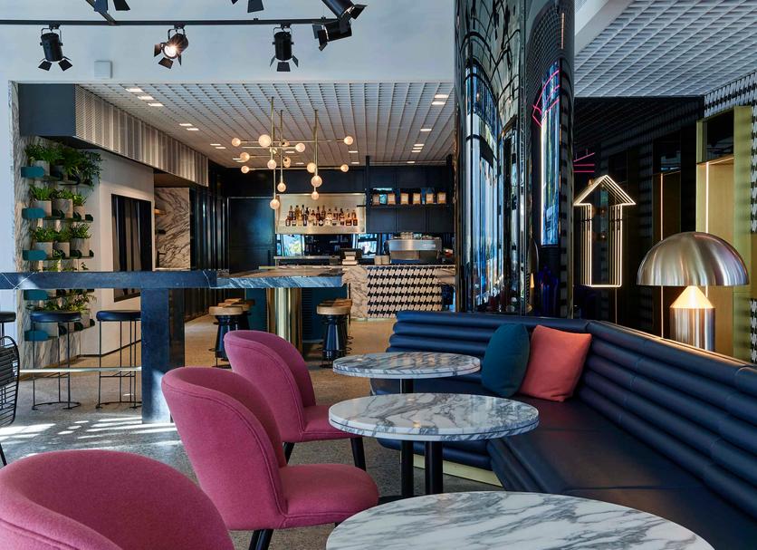 Bar Photo