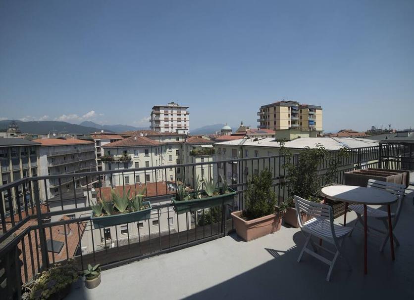 Balcony Photo