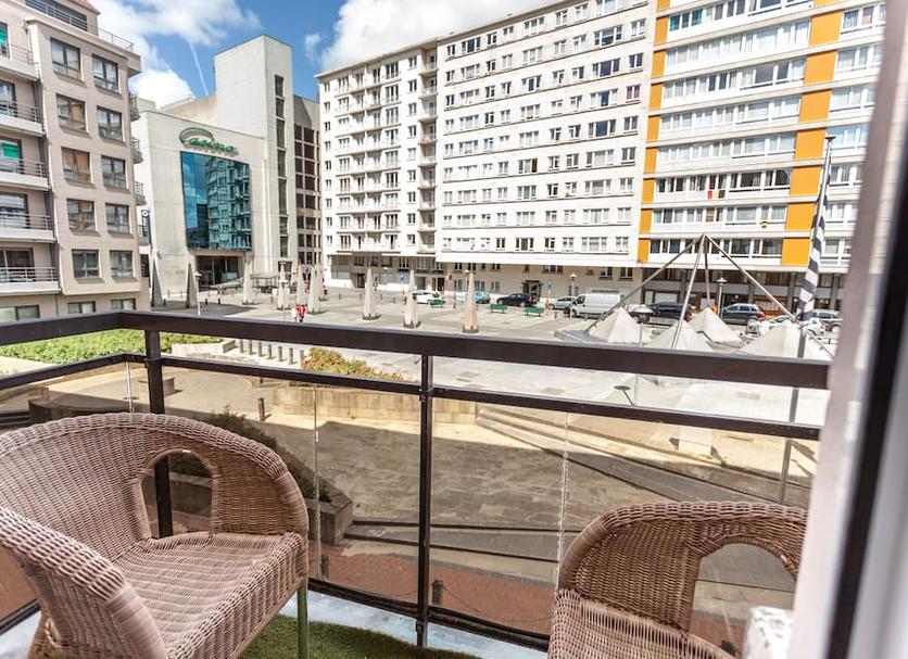 Balcony Photo