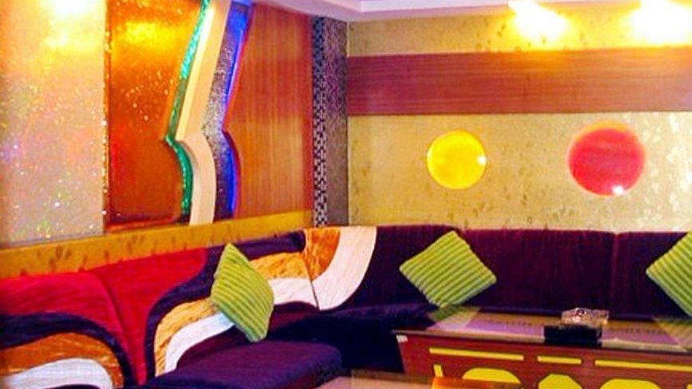 Golden Flower Hotel