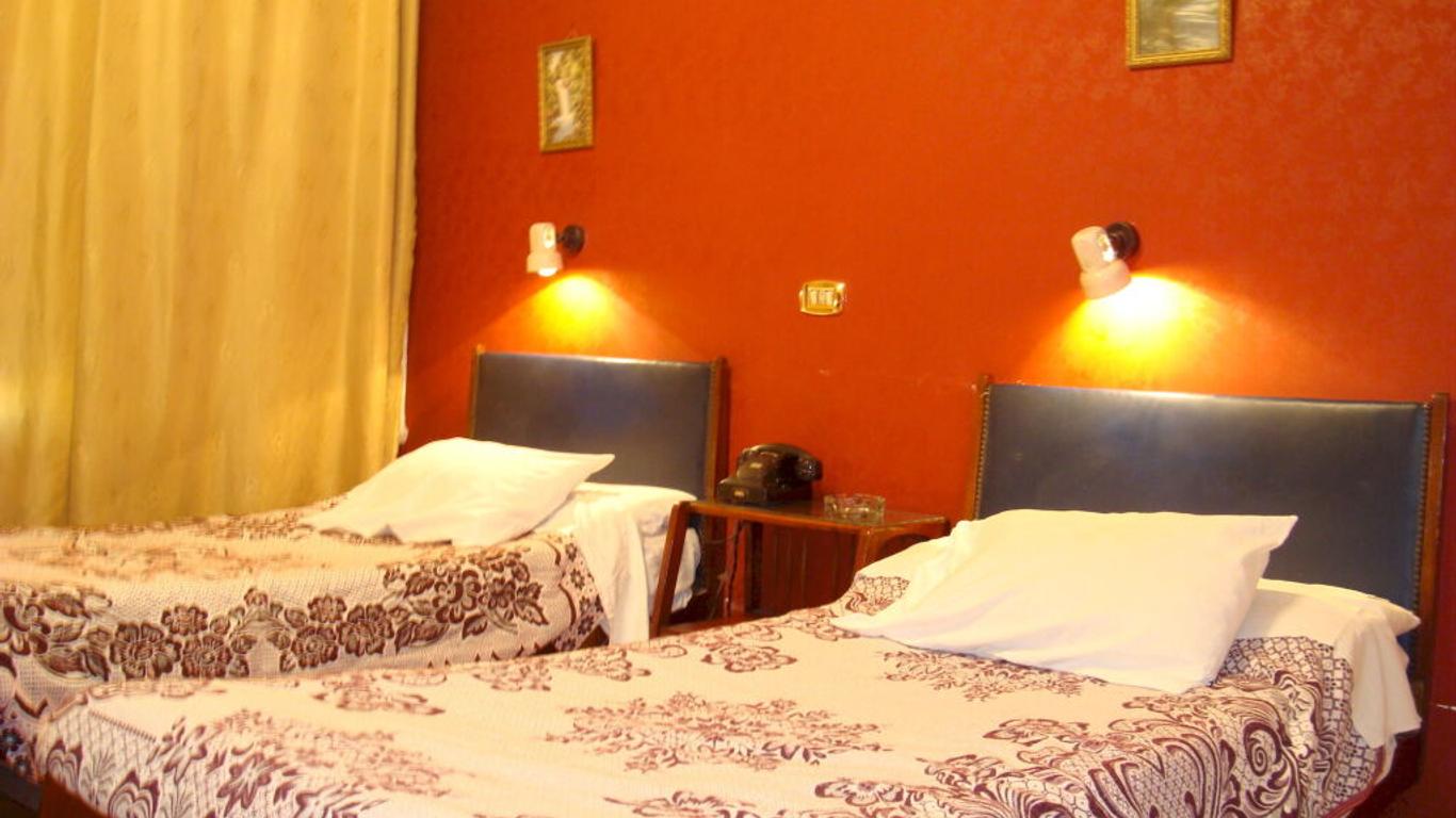 Lotus Hotel