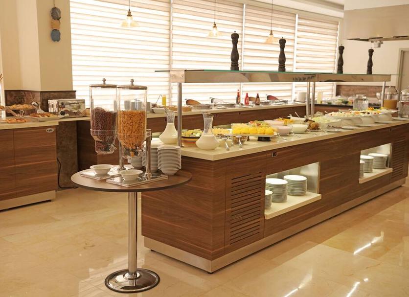 Buffet Photo