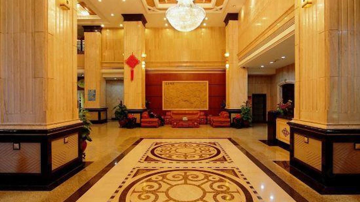 Century Star Hotel