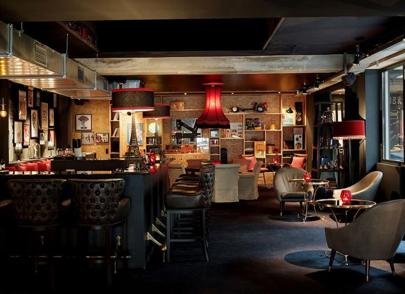 Bar Photo