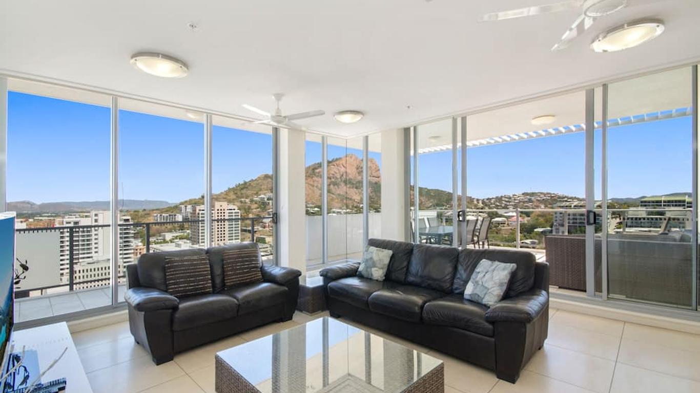 Dalgety Apartments by Vivo