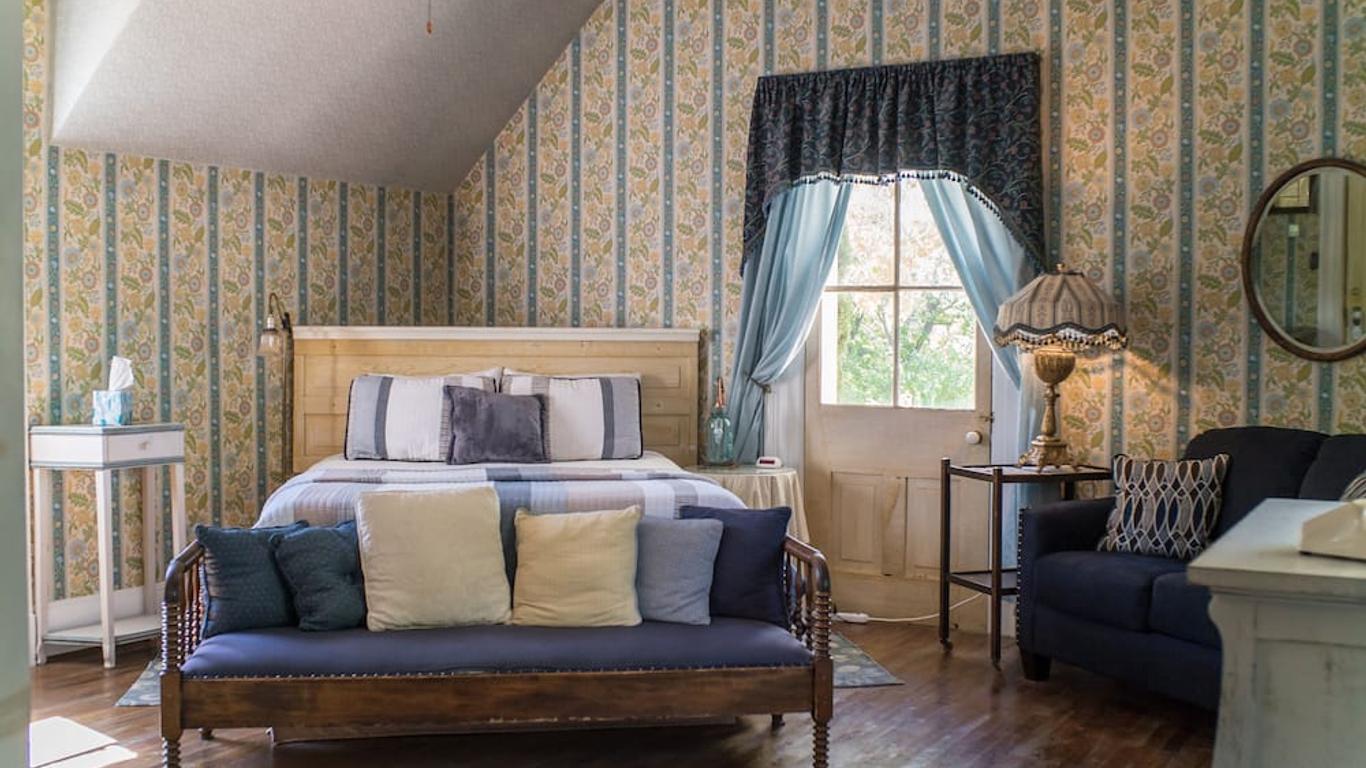 The Mulberry Inn -An Historic Bed and Breakfast