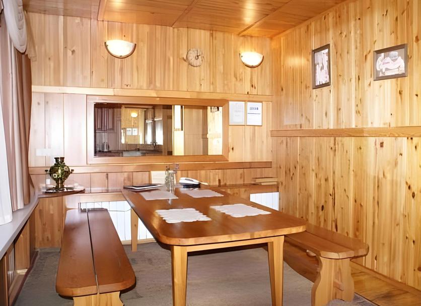 Dining room Photo