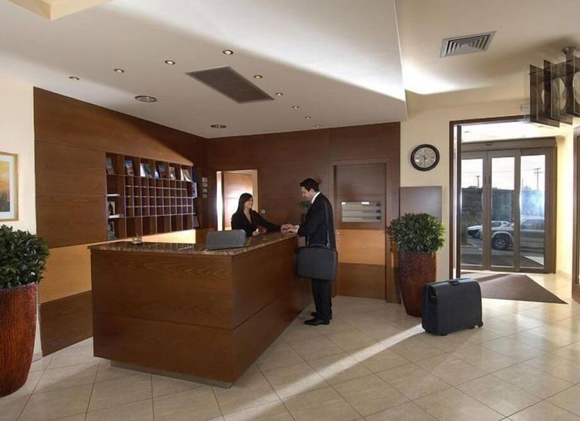Front desk Photo